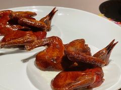 脆皮妙龄鸽-新荣记(建国门外大街店)