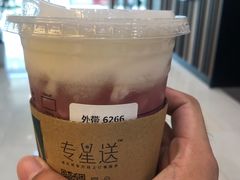 -星巴克(青浦宝龙店)