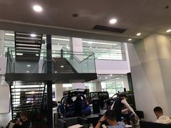 -浙江星杭奔驰4S店(海创园店)