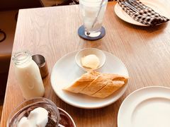 -ROAST coffee & eatery