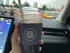 冰美式-巴黎贝甜(大宁国际商业广场店)