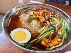 -韩风烤牛肉冷面店