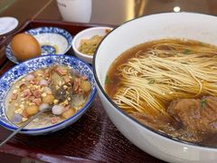 -百年老字号·观振兴蟹黄面·三虾面·苏式面(观前街富仁坊巷店)