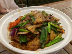 蒜苗回锅肉-酒肆浅葱•烧烤•龙虾•排档(卓悦intown店)