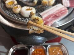 -围炉肉舍•炭烤活鳗•丹东海鲜烤肉(步行街店)