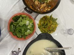 -万佛湖许老大铁锅鱼(黑金冠店)