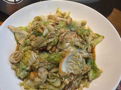 -黄泥岗·地道湖北菜(奥特莱斯店)