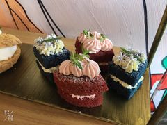 -ZING COFFEE 镜咖啡