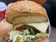-The Habit Burger Grill 哈比特汉堡(世博店)