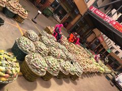 -三亚新鸿港水果一级批发市场