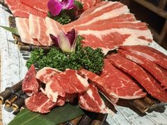 -明洞阿姨·韩式酱蟹烤肉·创意料理(三元桥店)