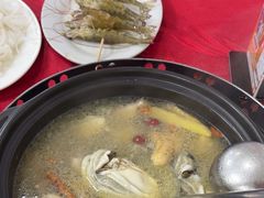 -花苑美食横琴生蚝火锅(拱北粤华路店)