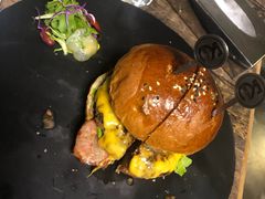 -HIGH FIVE哈福手工汉堡(桂林路店)