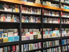 -西西弗书店&矢量咖啡(凯德晶萃广场店)