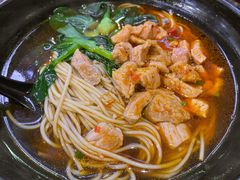 辣肉汤面-大龙汤包