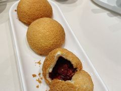 酥皮山楂叉烧包-蔡澜点心·粤菜(月星环球港店)