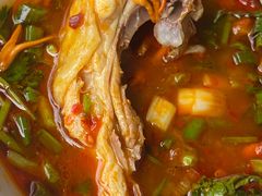 -南渝食府.墨脱石锅松茸鸡