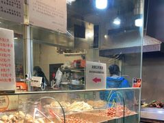 面包甜点陈列柜-老黄记手撕烤兔(玉林街店)