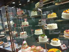 面包甜点陈列柜-红跑车HPCBAKERY(汉商店)