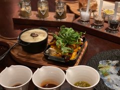 -恰餐厅及酒吧 CHAR Bar & Grill (北京丽都皇冠假日店)
