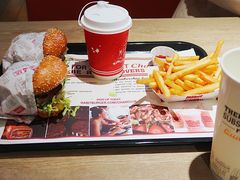 -The Habit Burger Grill 哈比特汉堡(复兴soho店)