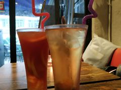 -layback cafe & bar