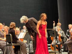 -交通银行前滩31演艺中心