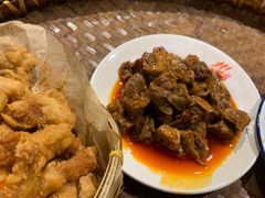 -爆炸头阿姨小四川正宗川味小吃(无任何分店)