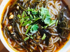 酸辣粉-玉林汤圆