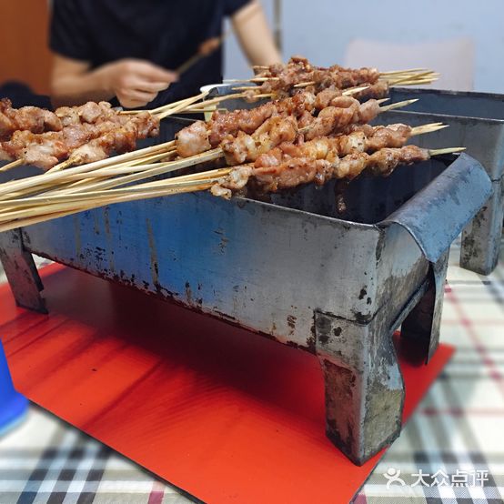 周记烧烤店(新生街住宅小区店)