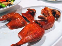 港式烤乳鸭-东富酒家(龙湖西溪天街店)