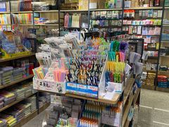 -雨丝书店(综合商业楼店)