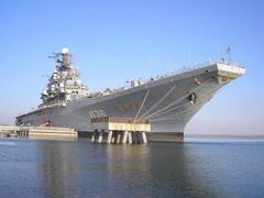 -泰达航母主题公园