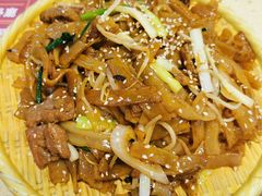 干炒牛河-明腾壹间茶餐厅(新都会花园广场店)