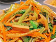 -江宴渔村·鱼鲜土菜(紫荆广场店)