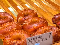 -WHEN PIGS FLY当猪飞