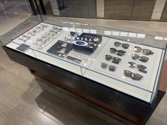 -LensCrafters亮视点(港汇恒隆广场店)