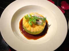 海胆鱼子酱-wann lounge 低温慢煮牛排·清吧