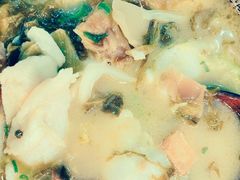 -周鱼小馆石锅酸菜鱼(活力汇店)