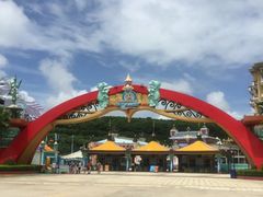 -平湖九龙山乐满地水上乐园