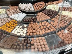 -Laderach 莱德拉(上海环贸iapm店)