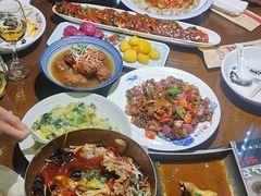-东口码头·烧鸽子·鱼头泡饼·地方菜(金鹰悦城店)
