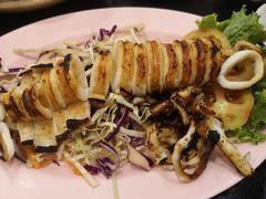 -J Daeng Seafood