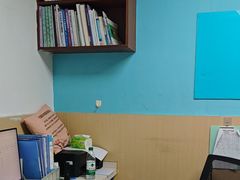 -宠颐生猫科·内科皮肤科(西平世纪城店)