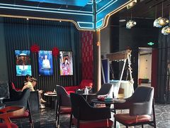 -屋有岛沉浸游戏旗舰店(中山公园店)