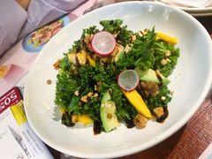 羽衣甘蓝牛油果香芒色拉-卡朋厨房(289艺术园区店)