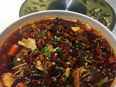 -鑫巴蜀小镇 · 水煮鱼专研店(玉桥店)