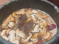 -蘑界·野生菌火锅(深业上城店)