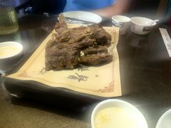 -东口码头·烧鸽子·鱼头泡饼·地方菜(金鹰悦城店)