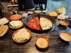 -冯校长老火锅(中联广场店)